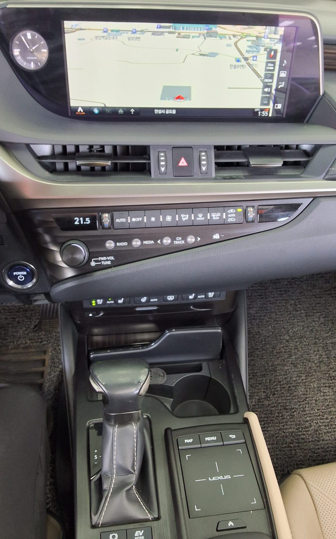 LEXUS ES (7TH GEN) 300h SUPREME 2019 - zdjęcie 18