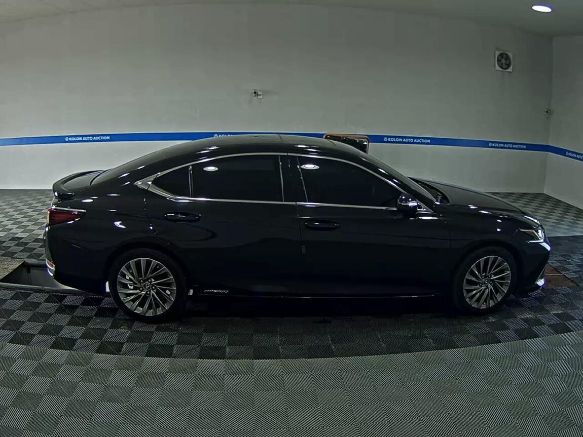 LEXUS ES (7TH GEN) 300h SUPREME 2019 - zdjęcie 4