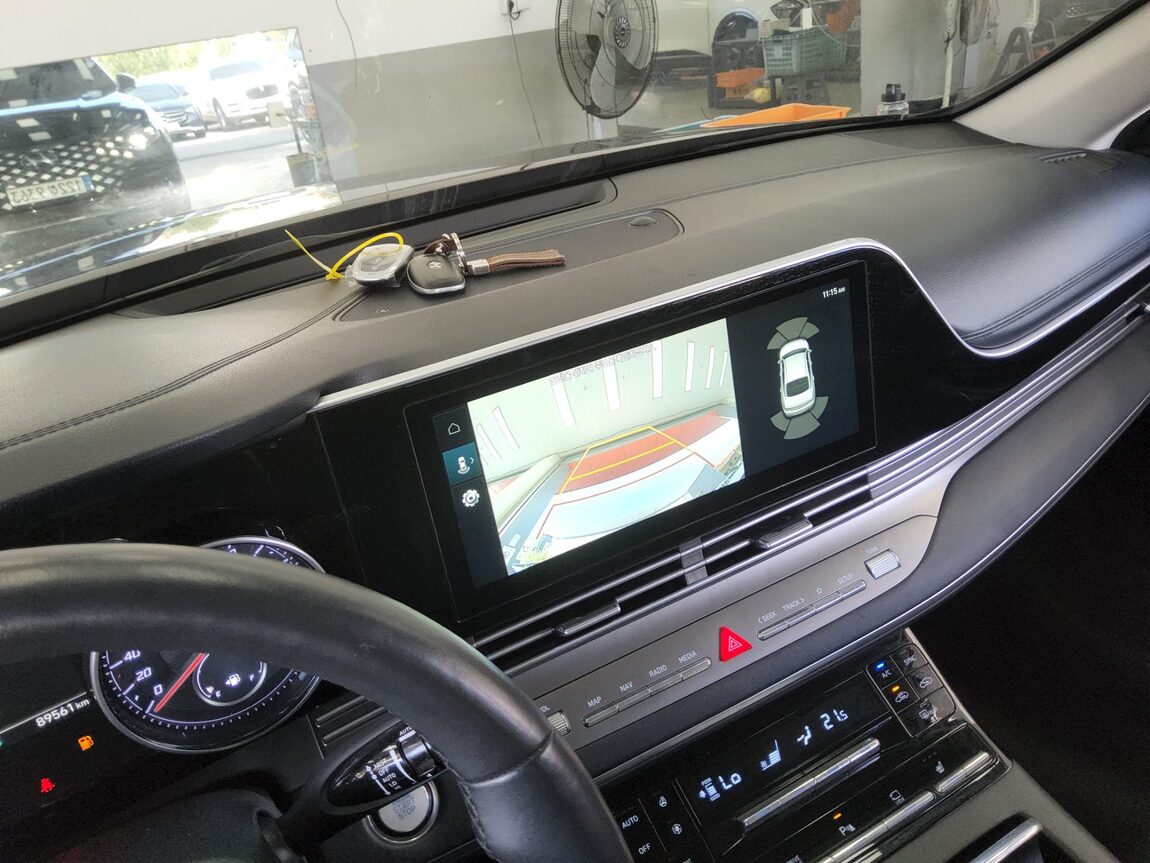 HYUNDAI THE NEW GRANDEUR IG GASOLINE 2.5 PREMIUM 2022 - zdjęcie 18