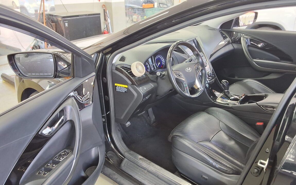 HYUNDAI GRANDEUR HG HG 300 PRIME 2012 - zdjęcie 10