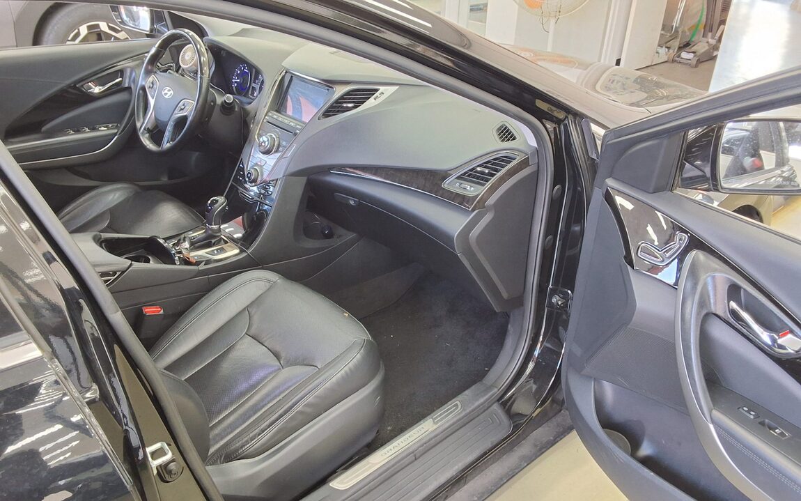 HYUNDAI GRANDEUR HG HG 300 PRIME 2012 - zdjęcie 14