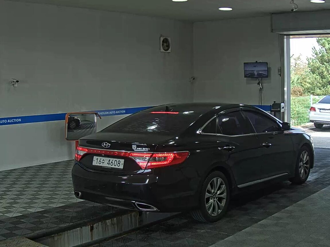 HYUNDAI GRANDEUR HG HG 300 PRIME 2012 - zdjęcie 5
