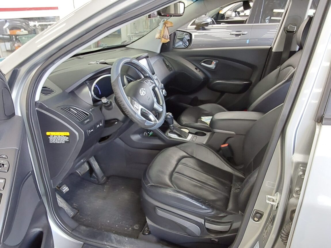HYUNDAI NEW TUCSON ix DIESEL R2.0 2WD MODERN 2014 - zdjęcie 10