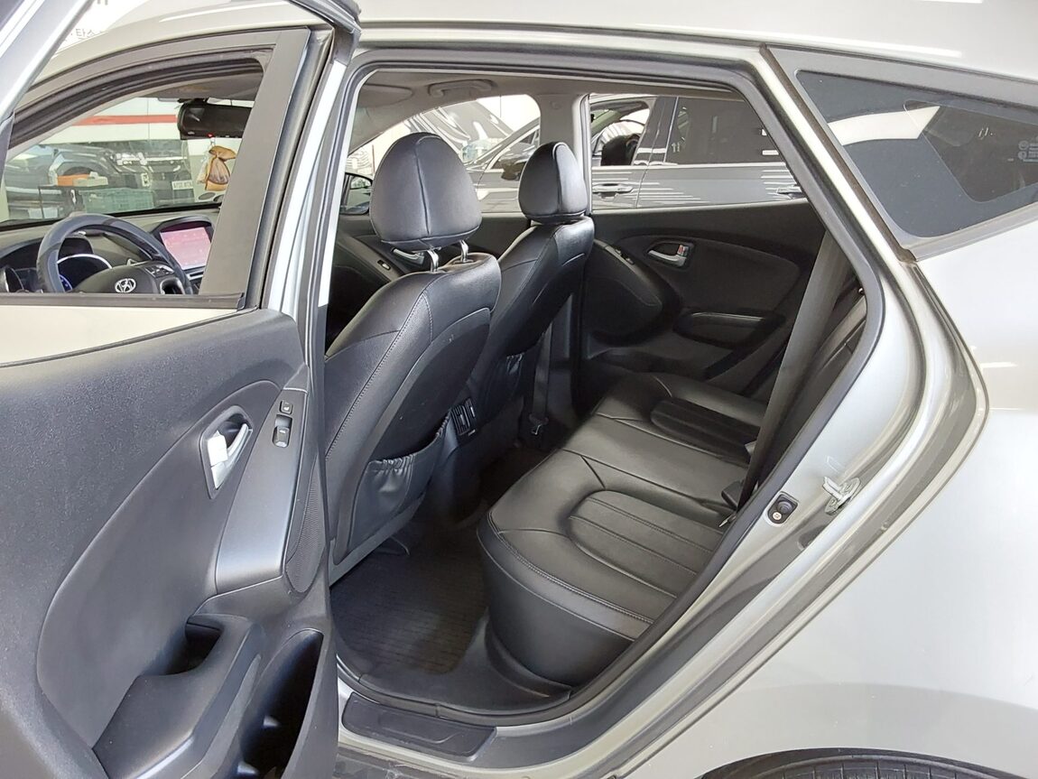 HYUNDAI NEW TUCSON ix DIESEL R2.0 2WD MODERN 2014 - zdjęcie 12