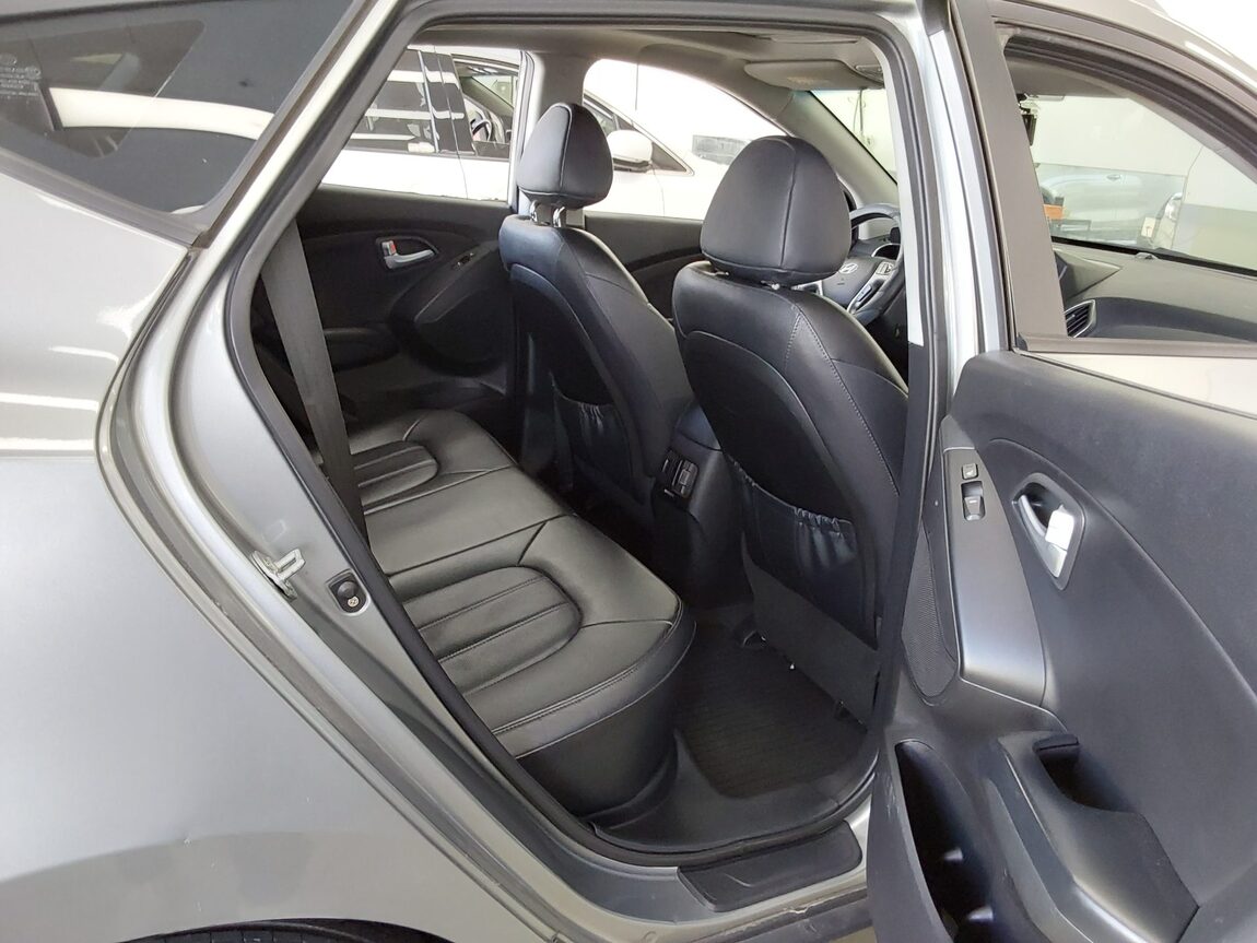 HYUNDAI NEW TUCSON ix DIESEL R2.0 2WD MODERN 2014 - zdjęcie 13