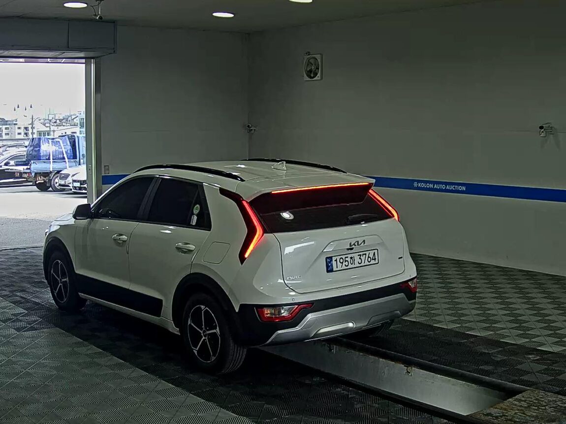 KIA THE ALL NEW NIRO 1.6 HEV PRESTIGE 2024 - zdjęcie 6