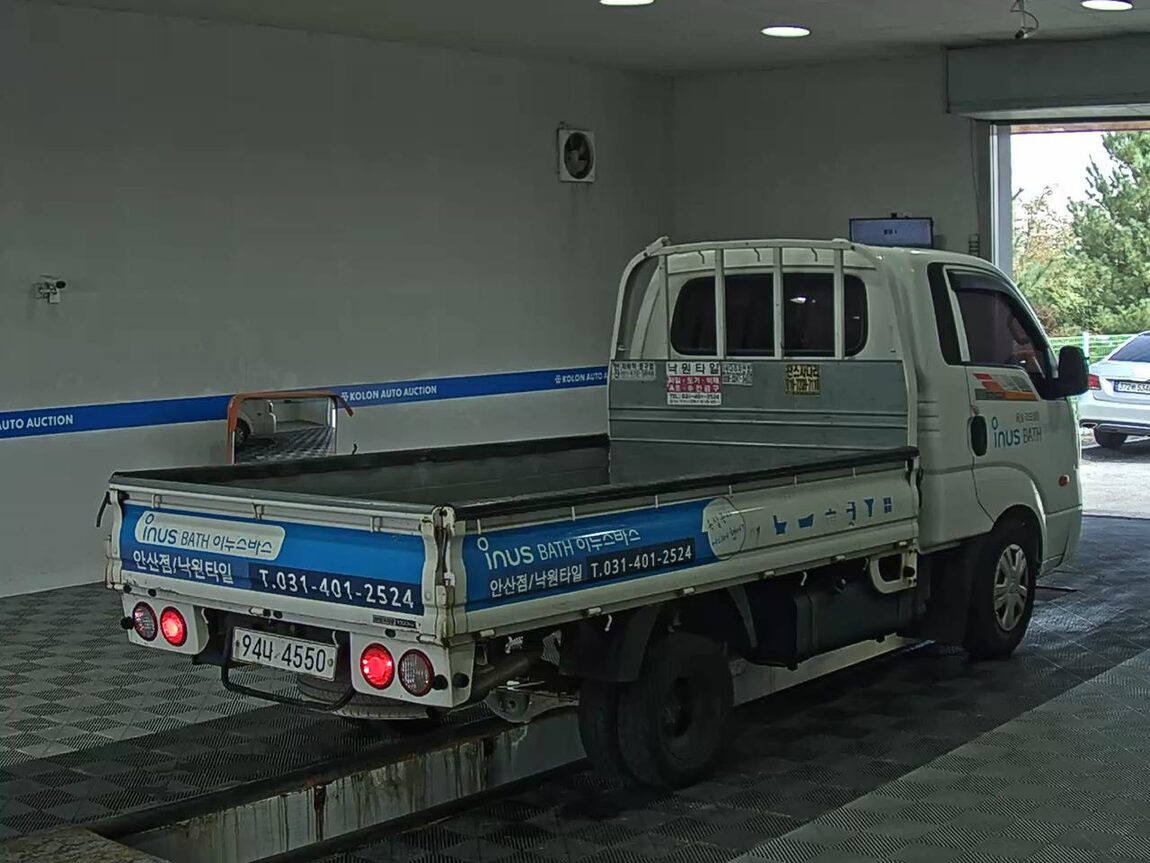 KIA BONGO III CARGO CRDi KING CAB EXTRA LONG WHEELBASE 2017 - zdjęcie 5