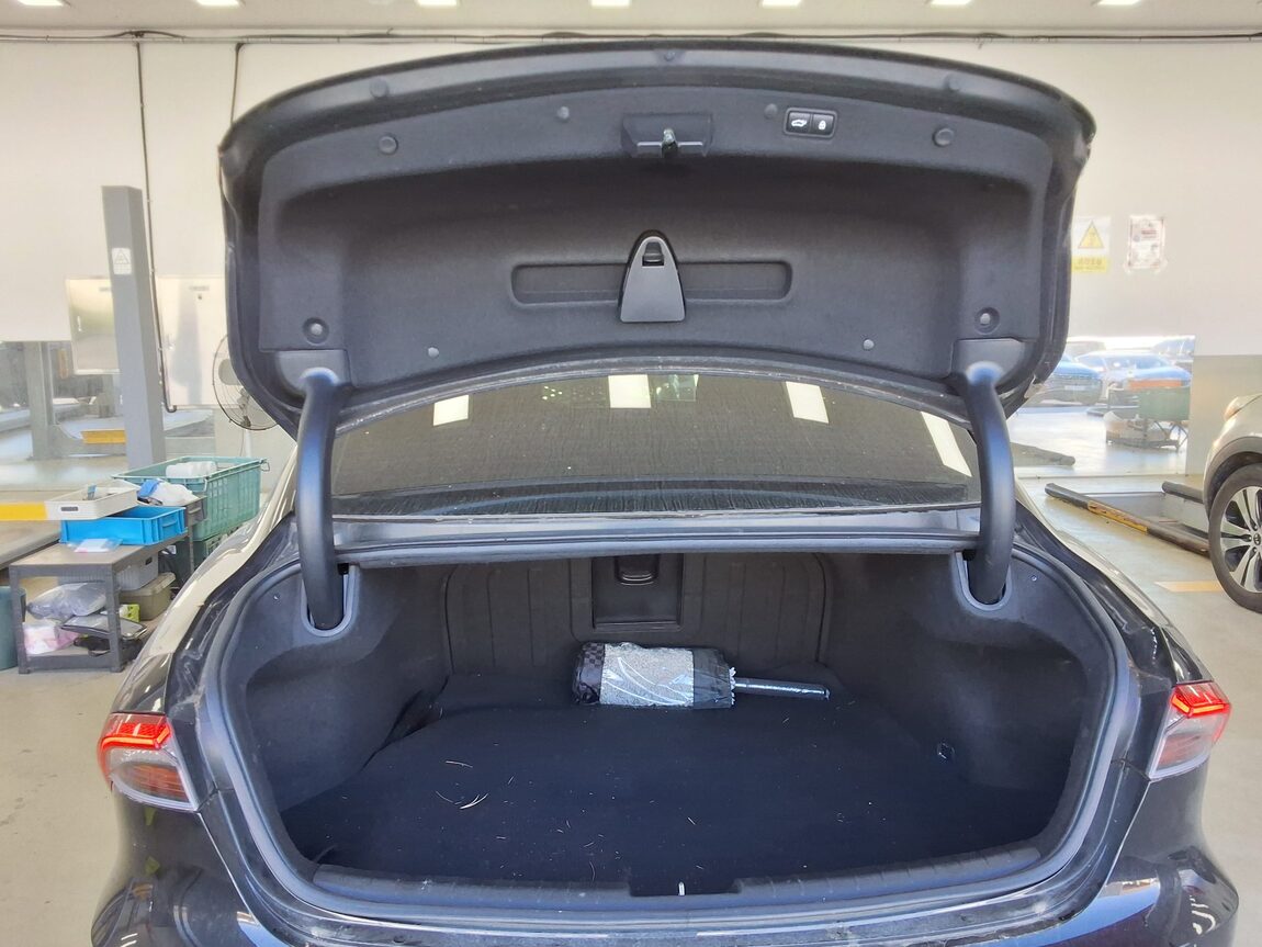 HYUNDAI THE NEW GRANDEUR IG GASOLINE 2.5 LE BLANC 2023 - zdjęcie 21
