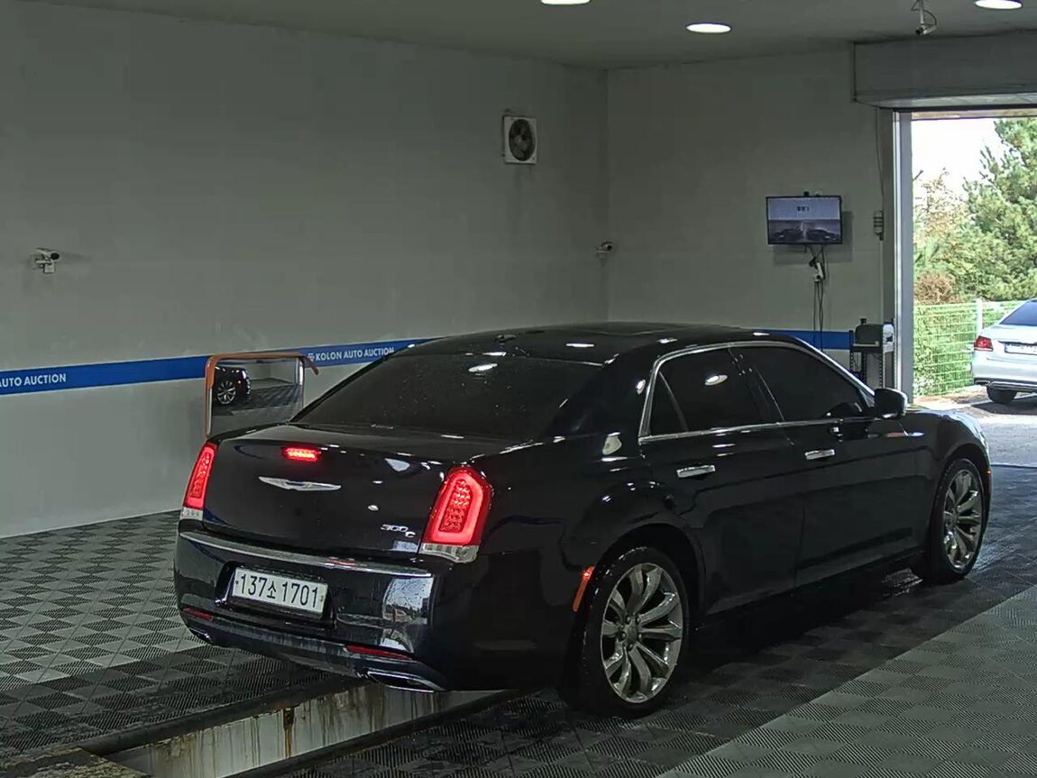 CHRYSLER 300C (2ND GEN) 3.6 2016 - zdjęcie 5