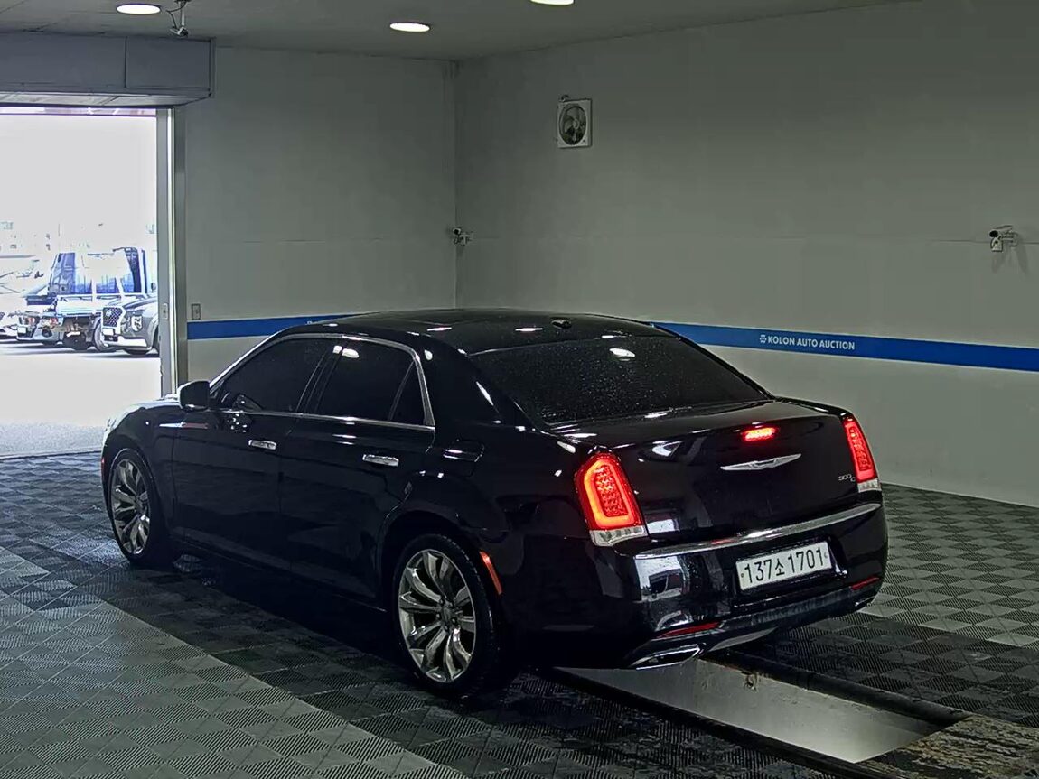 CHRYSLER 300C (2ND GEN) 3.6 2016 - zdjęcie 6