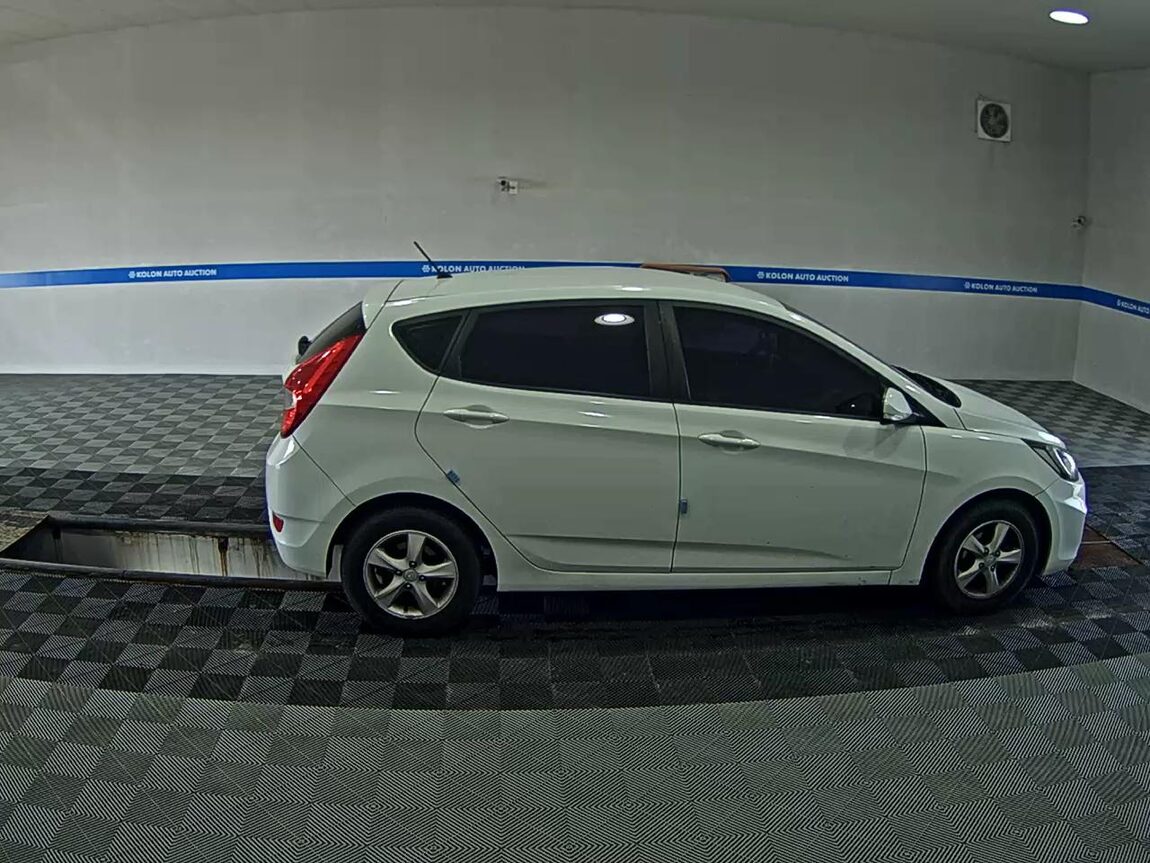 HYUNDAI NEW ACCENT WIT 1.6 VGT MODERN 2015 - zdjęcie 4