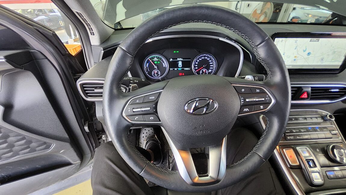 HYUNDAI THE NEW SANTA FE HYBRID 1.6 HEV 2WD PRESTIGE 2022 - zdjęcie 17