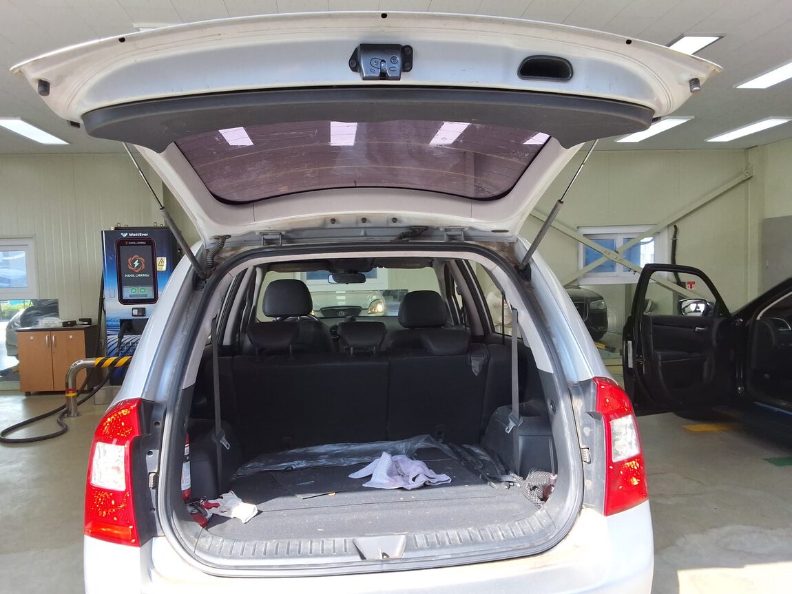KIA NEW CARENS 2.0 LPI GX LUXURY MODEL 2013 - zdjęcie 16