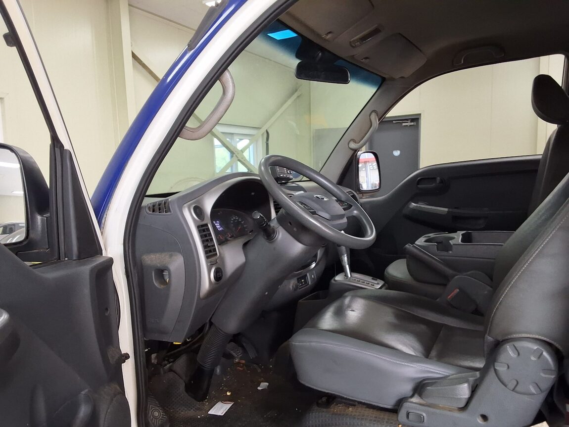 KIA BONGO III CARGO CRDi KING CAB EXTRA LONG WHEELBASE 2019 - zdjęcie 11