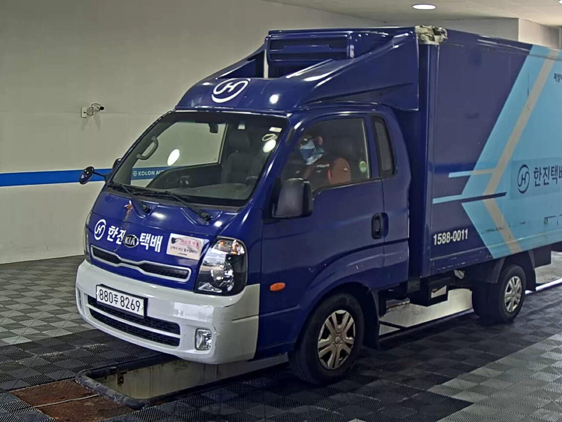 KIA BONGO III CARGO CRDi KING CAB EXTRA LONG WHEELBASE 2019 - zdjęcie 2