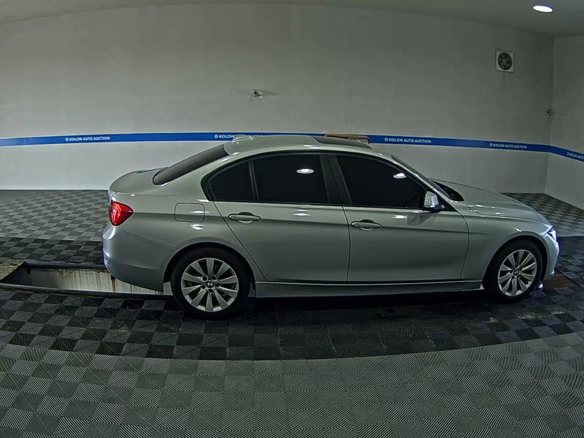 BMW 3 SERIES (6TH GEN) 320d 2016 - zdjęcie 4
