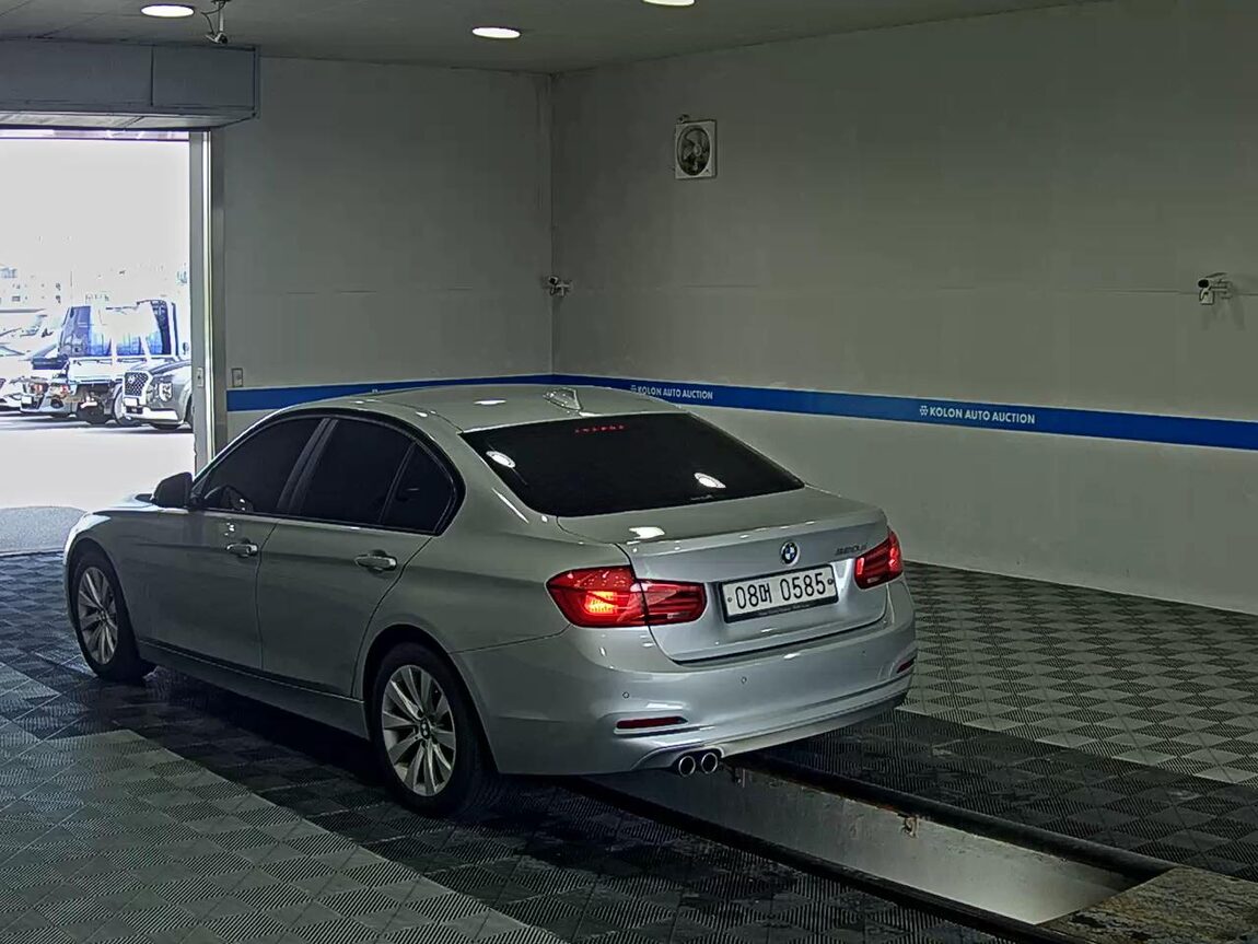 BMW 3 SERIES (6TH GEN) 320d 2016 - zdjęcie 6