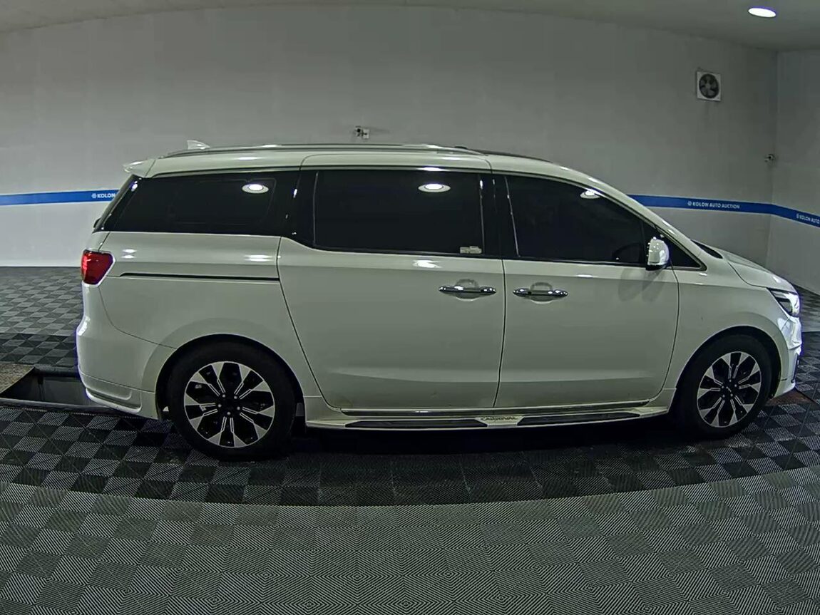 KIA ALL NEW CARNIVAL 9-SEATER DIESEL PRESTIGE 2017 - zdjęcie 4