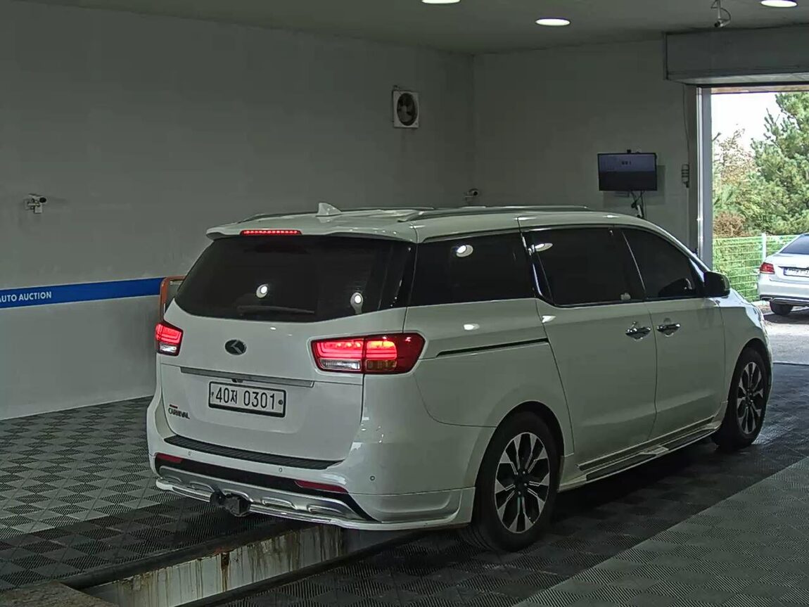 KIA ALL NEW CARNIVAL 9-SEATER DIESEL PRESTIGE 2017 - zdjęcie 5