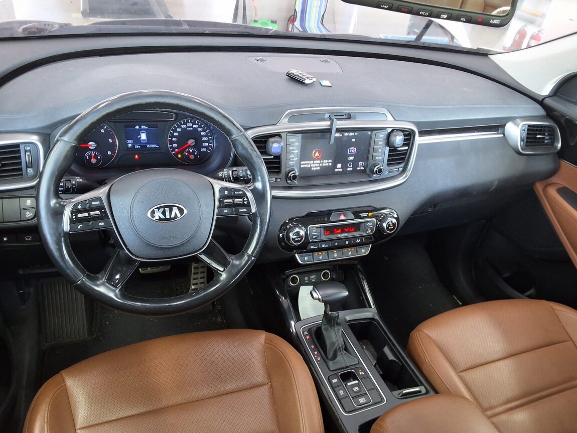 KIA THE NEW SORENTO DIESEL R2.0 2WD NOBLESSE 2019 - zdjęcie 11