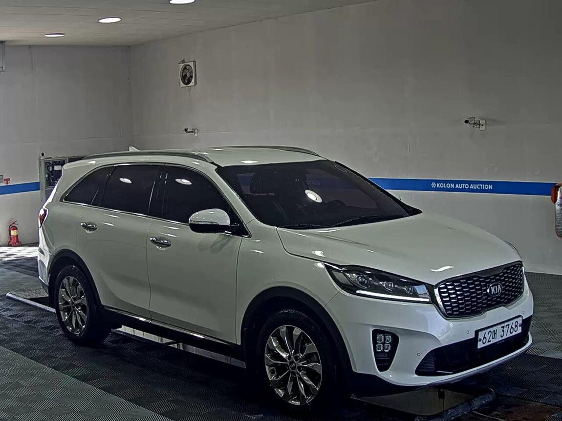 KIA THE NEW SORENTO DIESEL R2.0 2WD NOBLESSE 2019 - zdjęcie 3