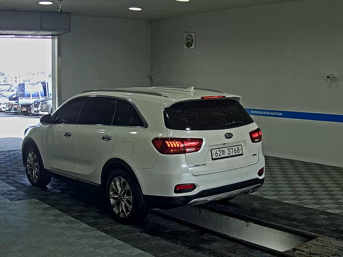 KIA THE NEW SORENTO DIESEL R2.0 2WD NOBLESSE 2019 - zdjęcie 6