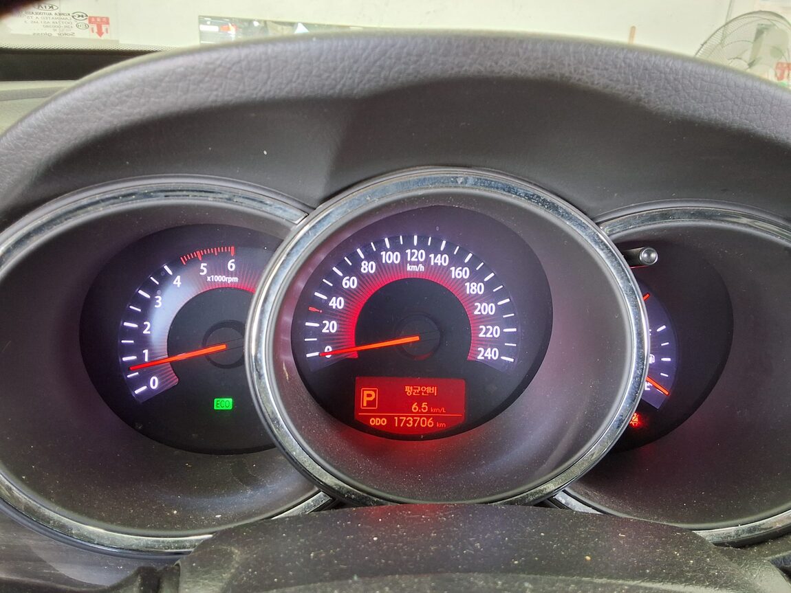 KIA SORENTO R DIESEL 2.0 2WD TLX PREMIUM 2012 - zdjęcie 9