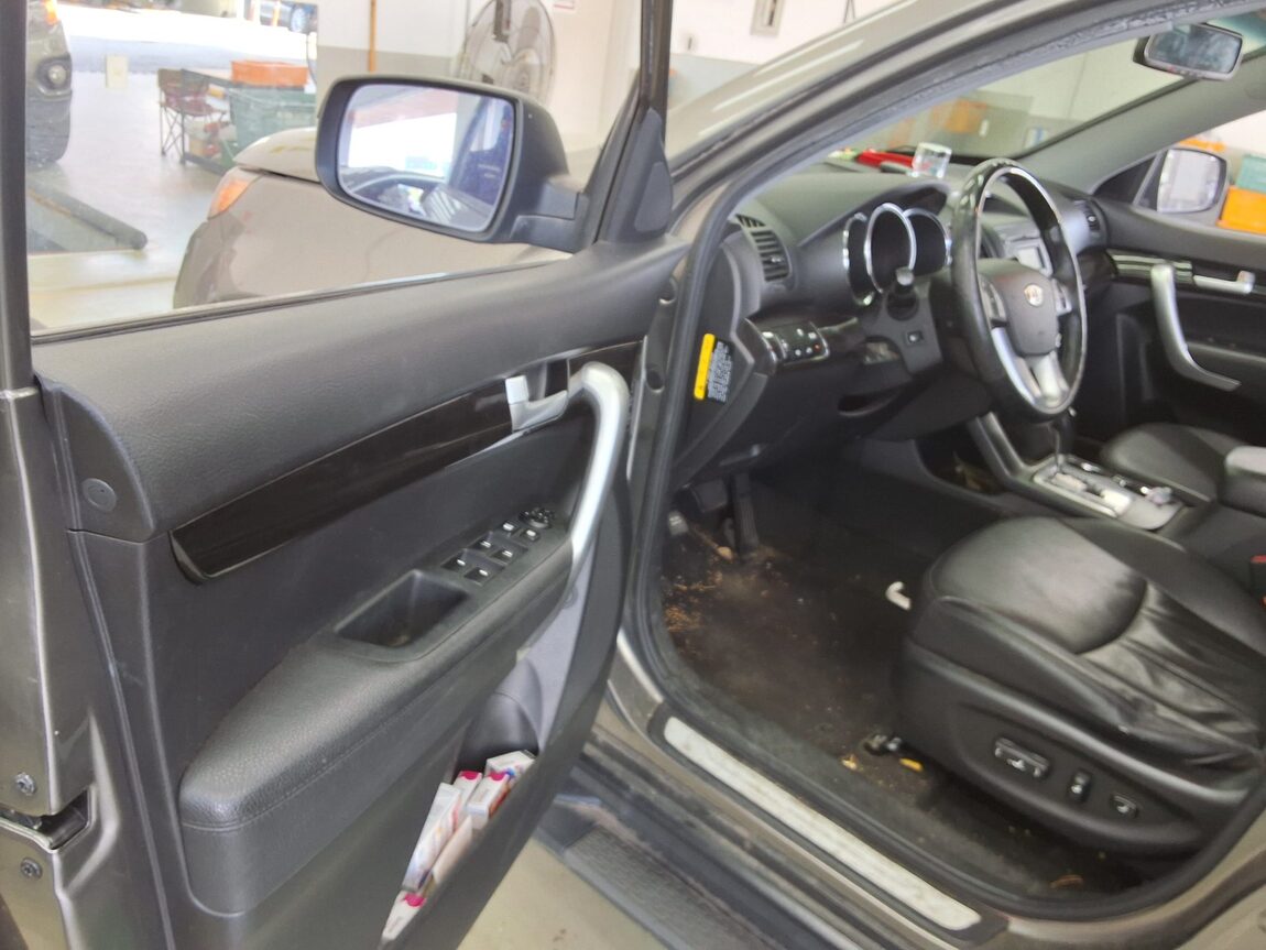 KIA SORENTO R DIESEL 2.0 2WD TLX PREMIUM 2012 - zdjęcie 10