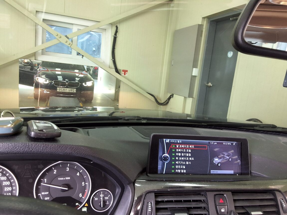 BMW 3 SERIES (6TH GEN) 320d LUXURY 2012 - zdjęcie 26