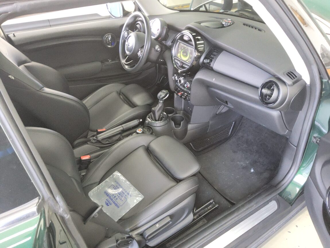 MINI COOPER (3RD GEN) 1.5 D MID 2015 - zdjęcie 13