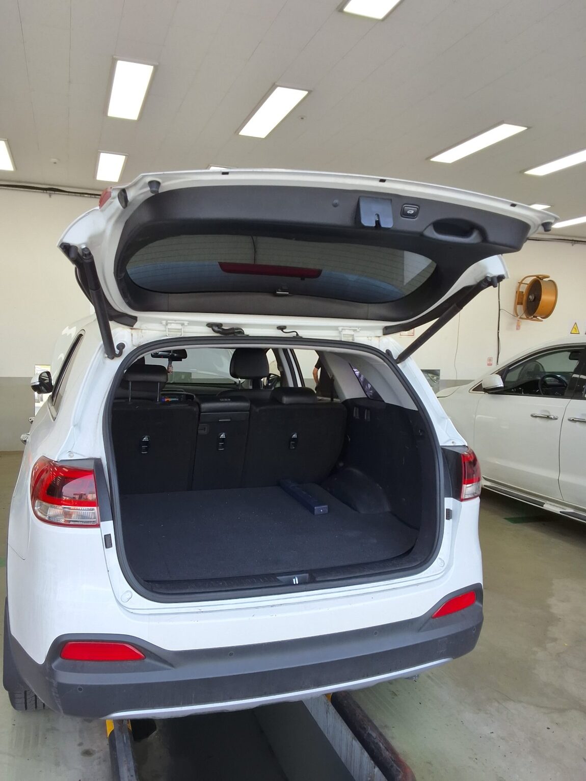 KIA ALL NEW SORENTO R2.2 4WD PRESTIGE 2015 - zdjęcie 15