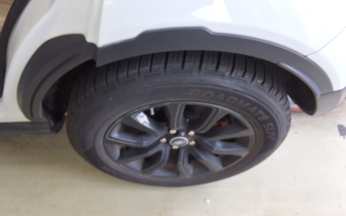 LAND ROVER RANGE ROVER EVOQUE 2.0 TD4 SE 2018 - zdjęcie 25