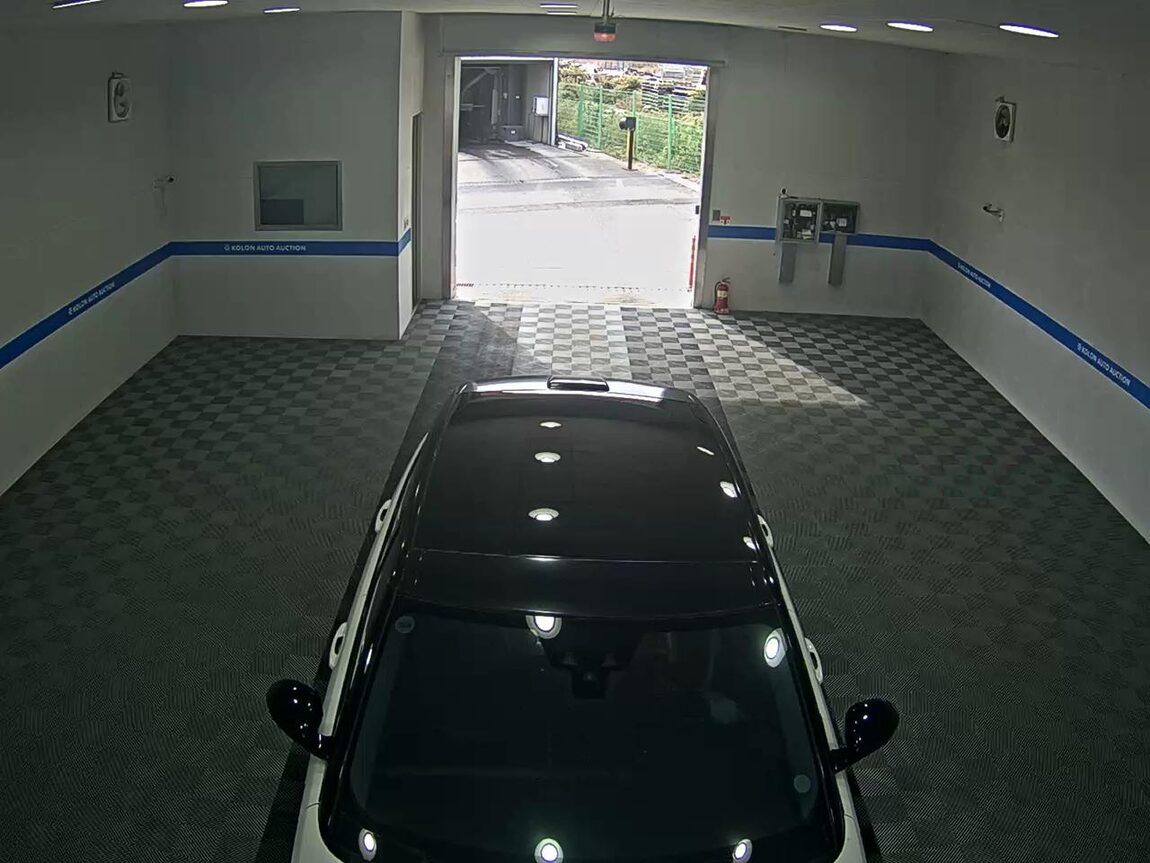 LAND ROVER RANGE ROVER EVOQUE 2.0 TD4 SE 2018 - zdjęcie 7