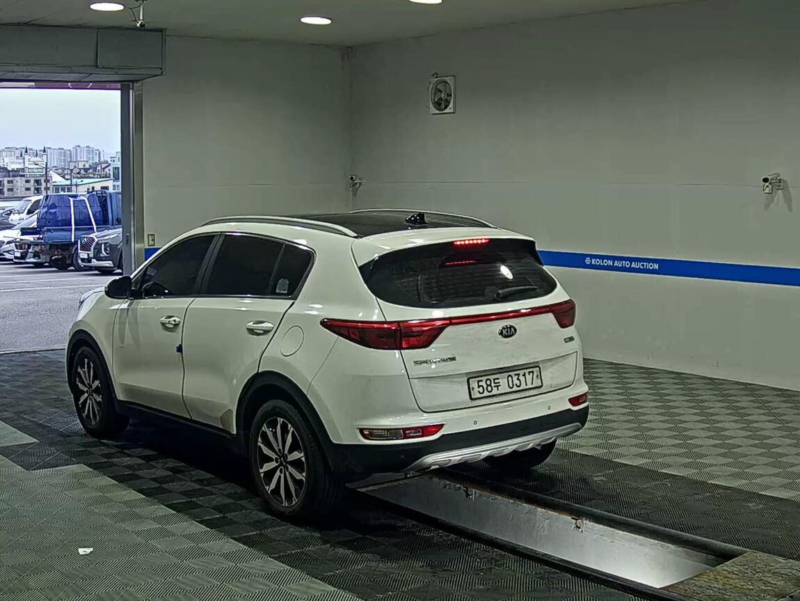 KIA NEW SPORTAGE R2.0 2WD NOBLESSE 2016 - zdjęcie 6