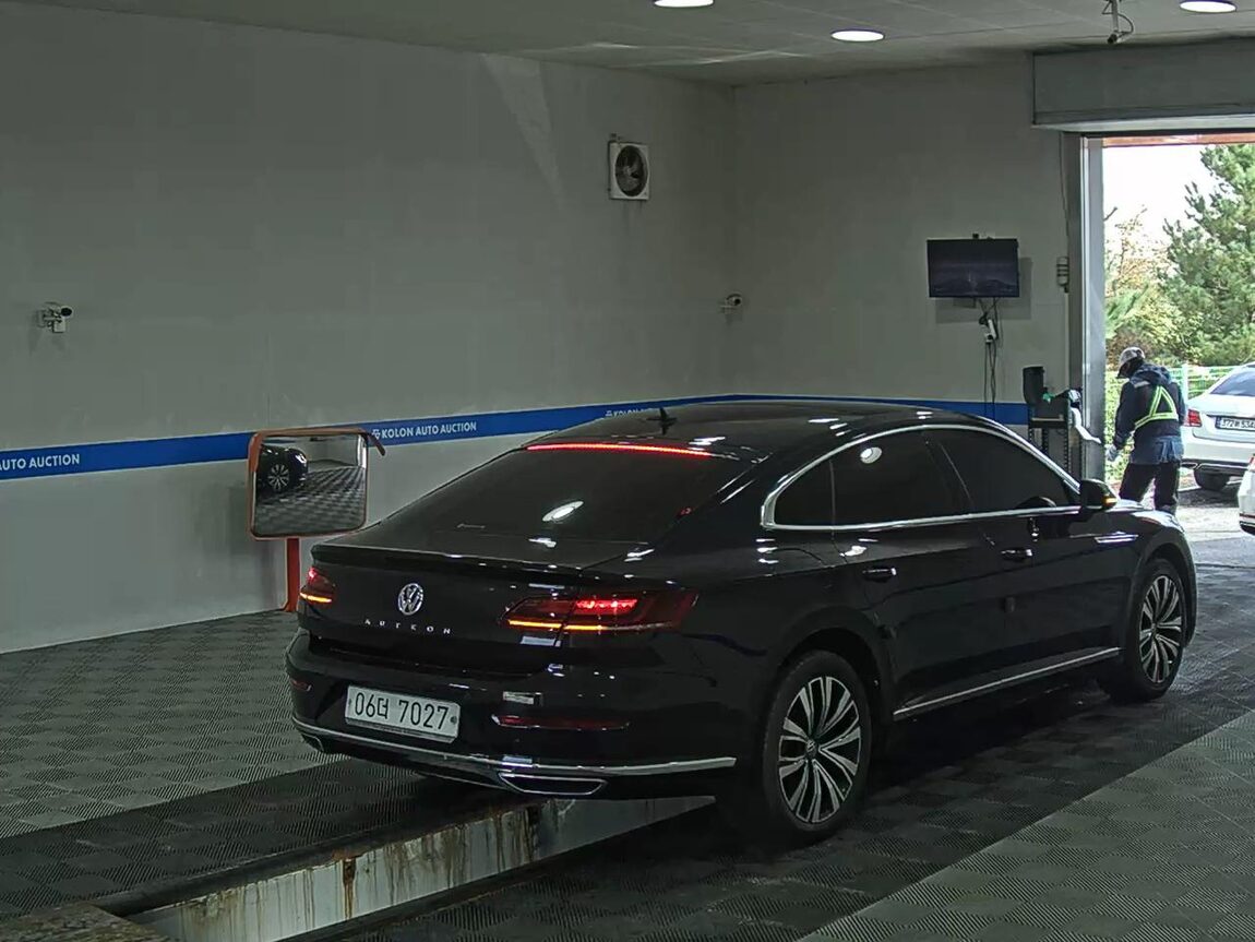 VOLKSWAGEN ARTEON 2.0 TDI ELEGANCE PREMIUM 2019 - zdjęcie 5