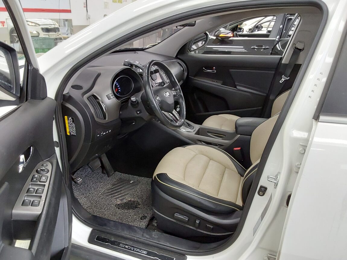 KIA THE NEW SPORTAGE R DIESEL R2.0 2WD NOBLESSE 2014 - zdjęcie 10