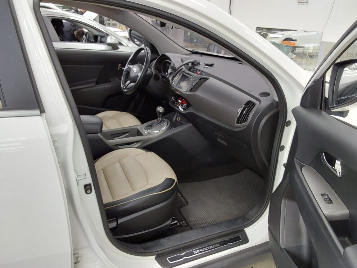 KIA THE NEW SPORTAGE R DIESEL R2.0 2WD NOBLESSE 2014 - zdjęcie 14