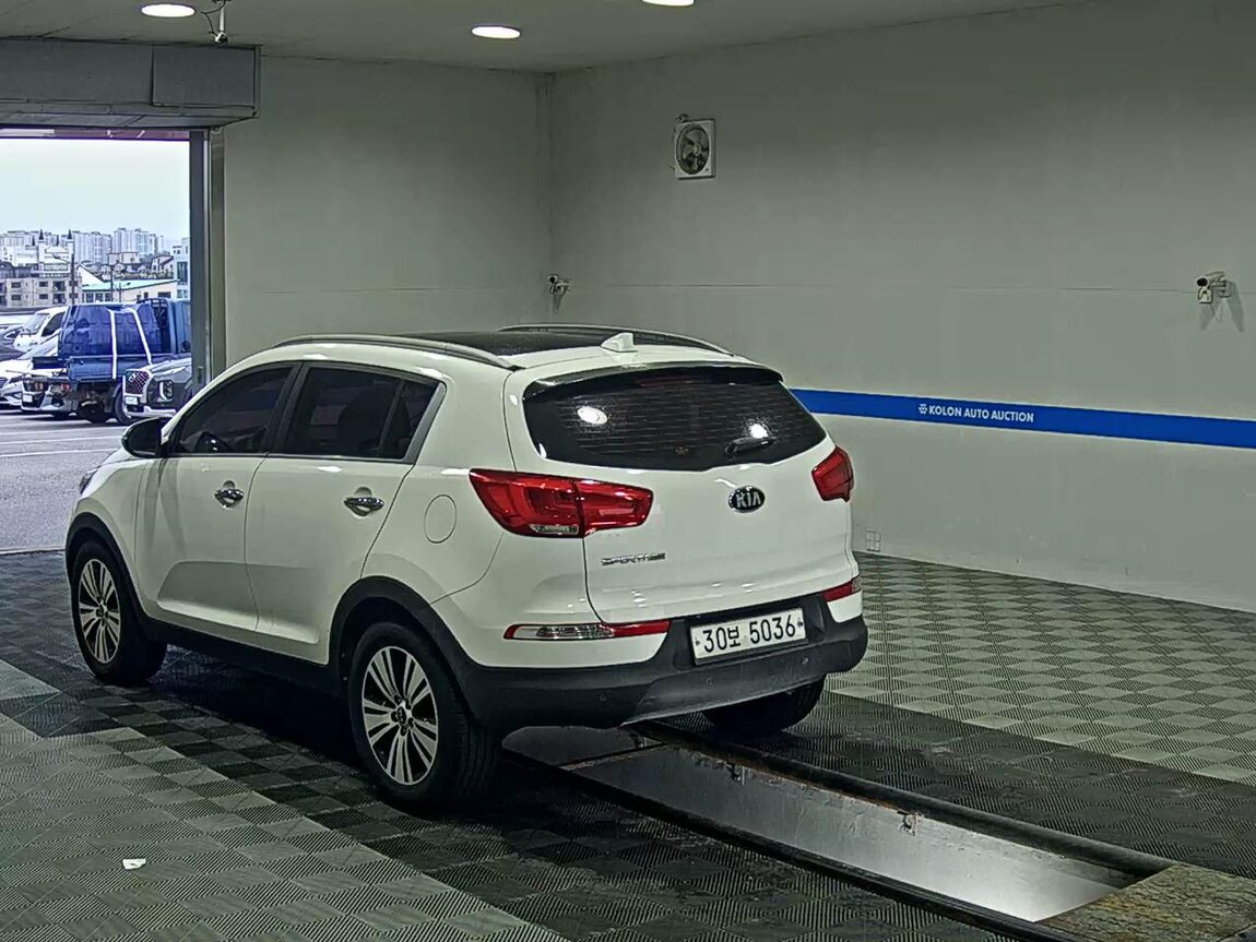 KIA THE NEW SPORTAGE R DIESEL R2.0 2WD NOBLESSE 2014 - zdjęcie 6