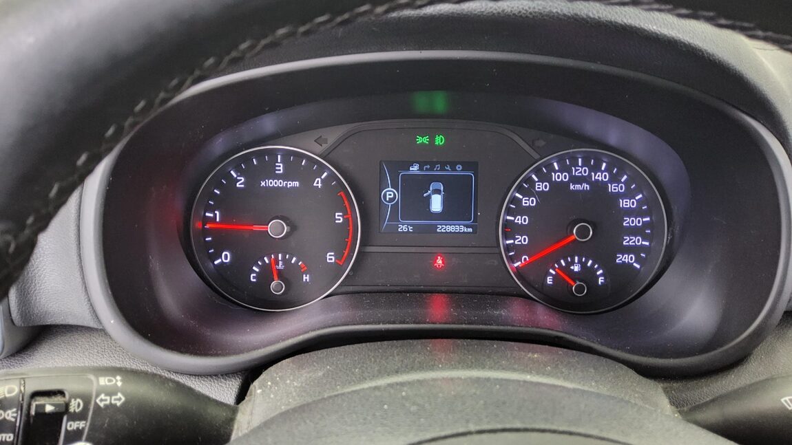 KIA NEW SPORTAGE R2.0 2WD NOBLESSE 2016 - zdjęcie 9