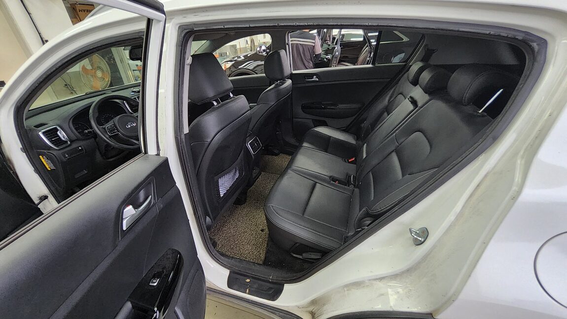 KIA NEW SPORTAGE R2.0 2WD NOBLESSE 2016 - zdjęcie 12