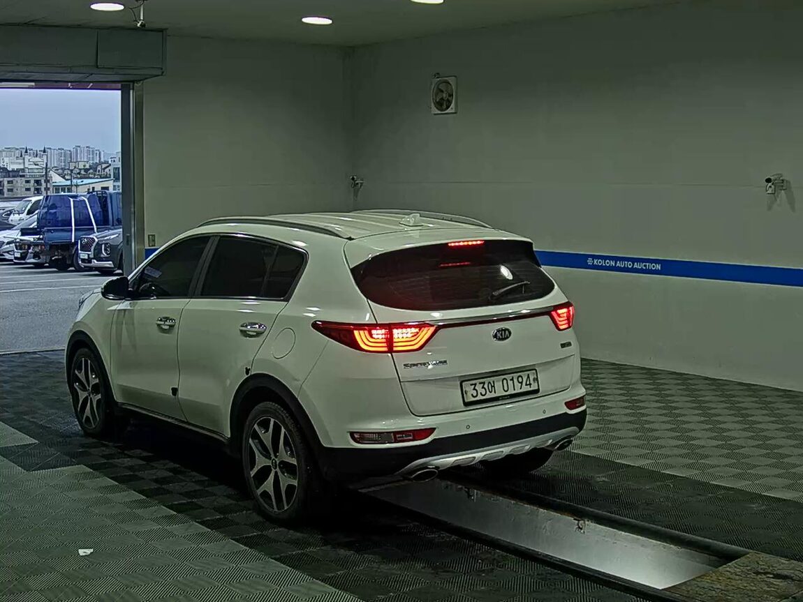 KIA NEW SPORTAGE R2.0 2WD NOBLESSE 2016 - zdjęcie 6