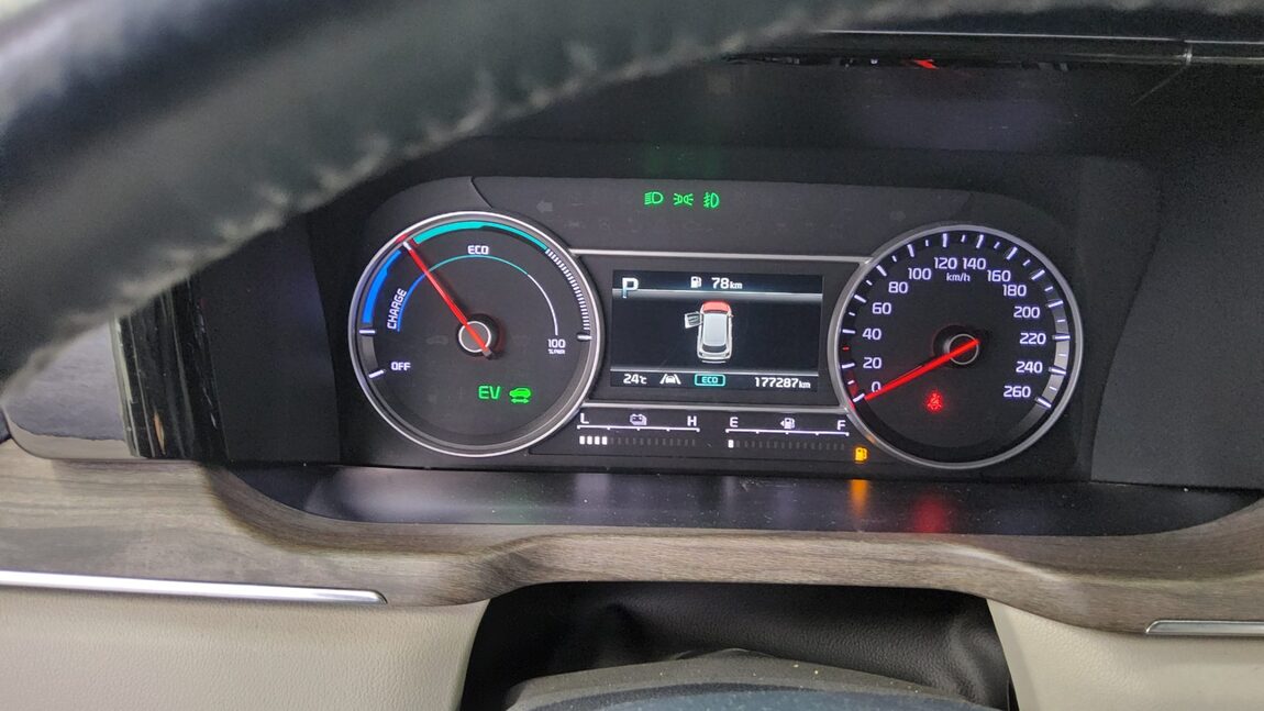 KIA NEW SORENTO HYBRID (MQ4) 1.6 HEV 2WD PRESTIGE 2022 - zdjęcie 9
