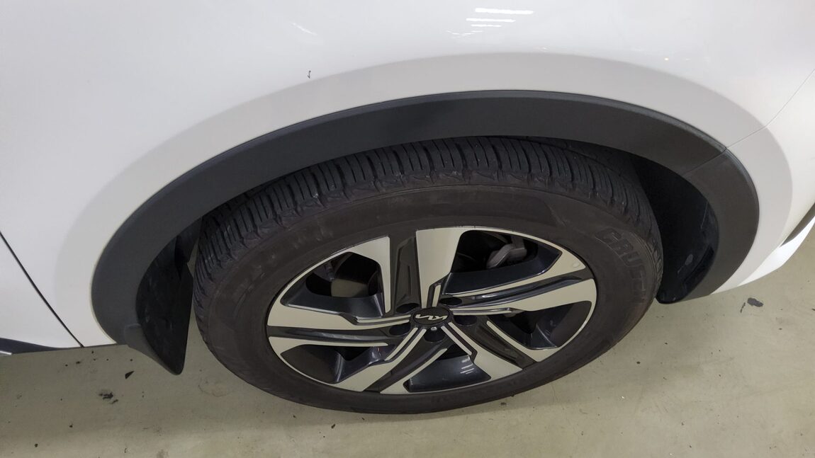 KIA NEW SORENTO HYBRID (MQ4) 1.6 HEV 2WD PRESTIGE 2022 - zdjęcie 25