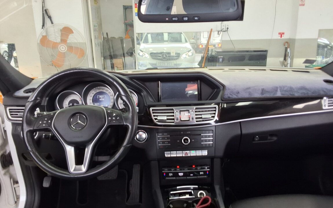 MERCEDES-BENZ E-CLASS (4TH GEN) E220 CDI BLUETEC AVANTGARDE 2016 - zdjęcie 11