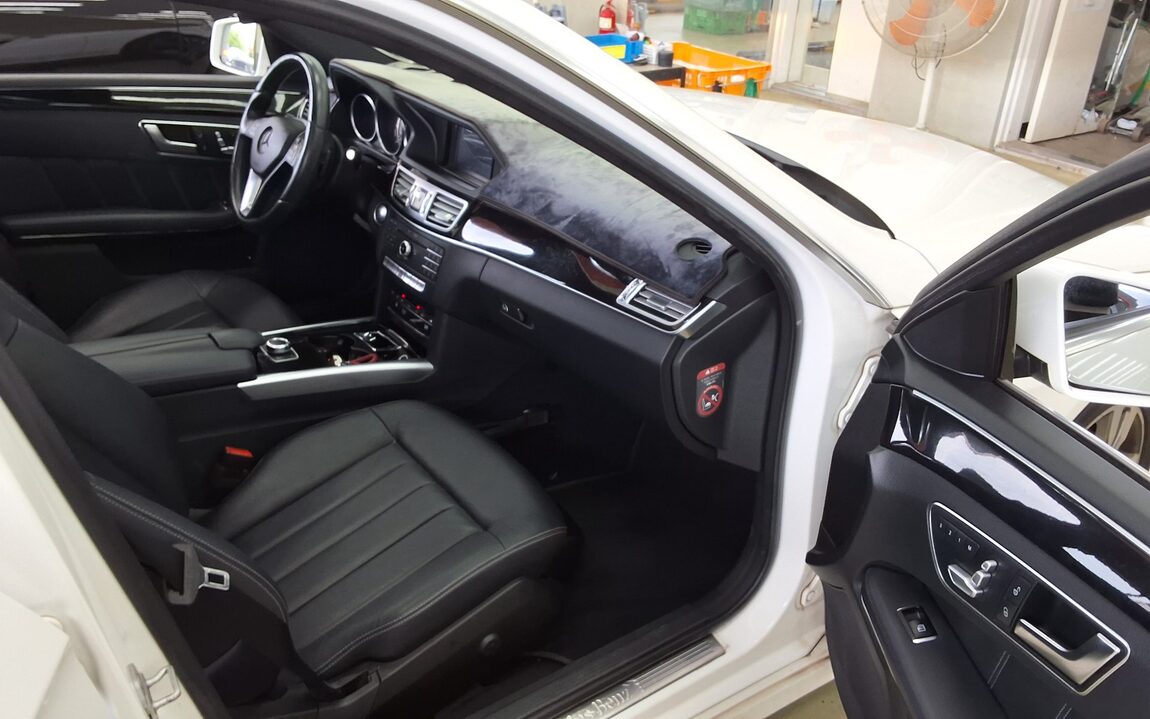 MERCEDES-BENZ E-CLASS (4TH GEN) E220 CDI BLUETEC AVANTGARDE 2016 - zdjęcie 14