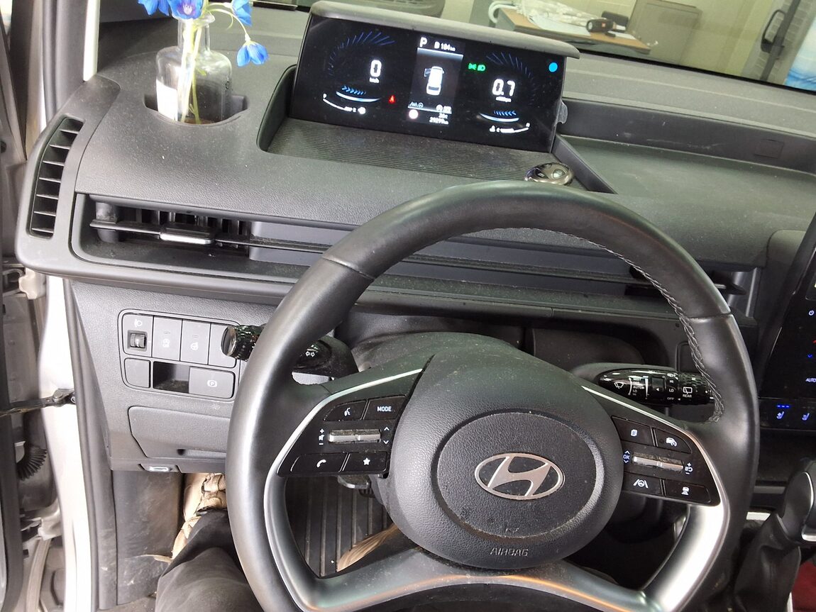 HYUNDAI STARIA 2.2 DIESEL CARGO 5-SEATER MODERN 2025 - zdjęcie 23