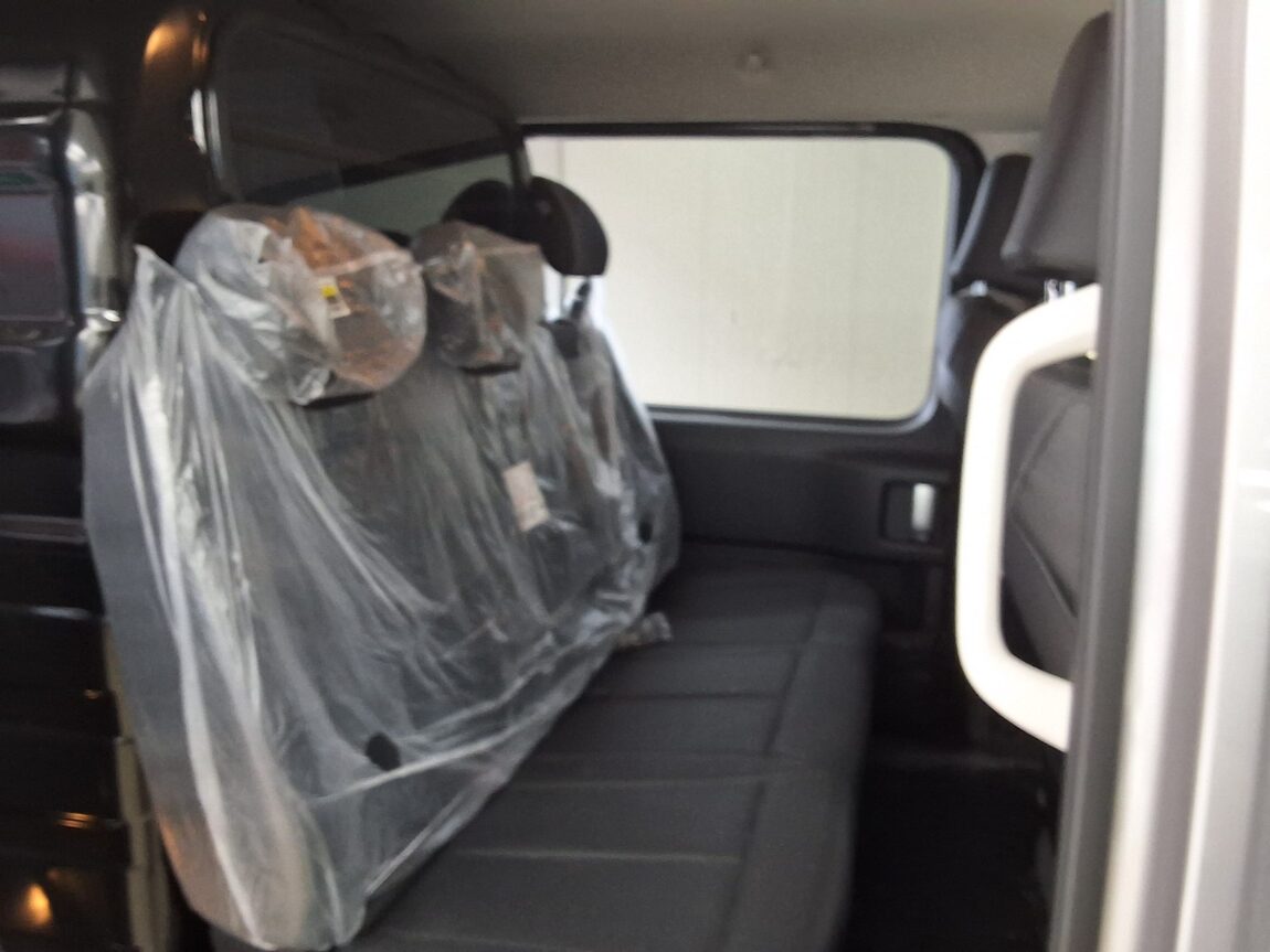 HYUNDAI STARIA 2.2 DIESEL CARGO 5-SEATER MODERN 2025 - zdjęcie 14