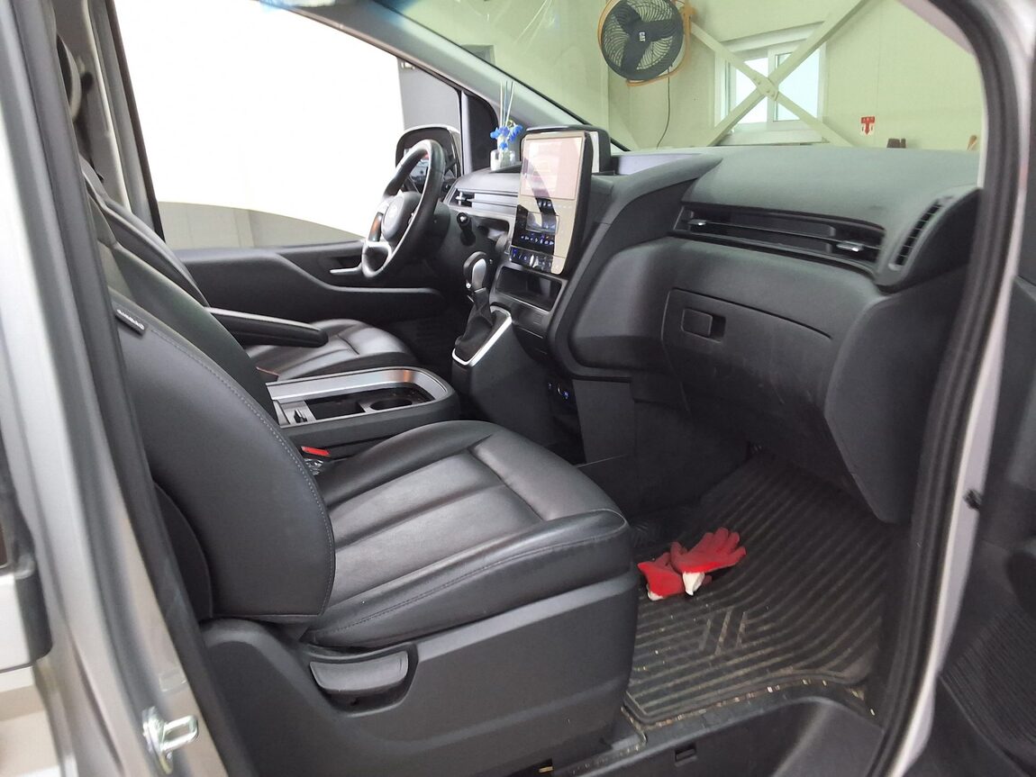 HYUNDAI STARIA 2.2 DIESEL CARGO 5-SEATER MODERN 2025 - zdjęcie 15