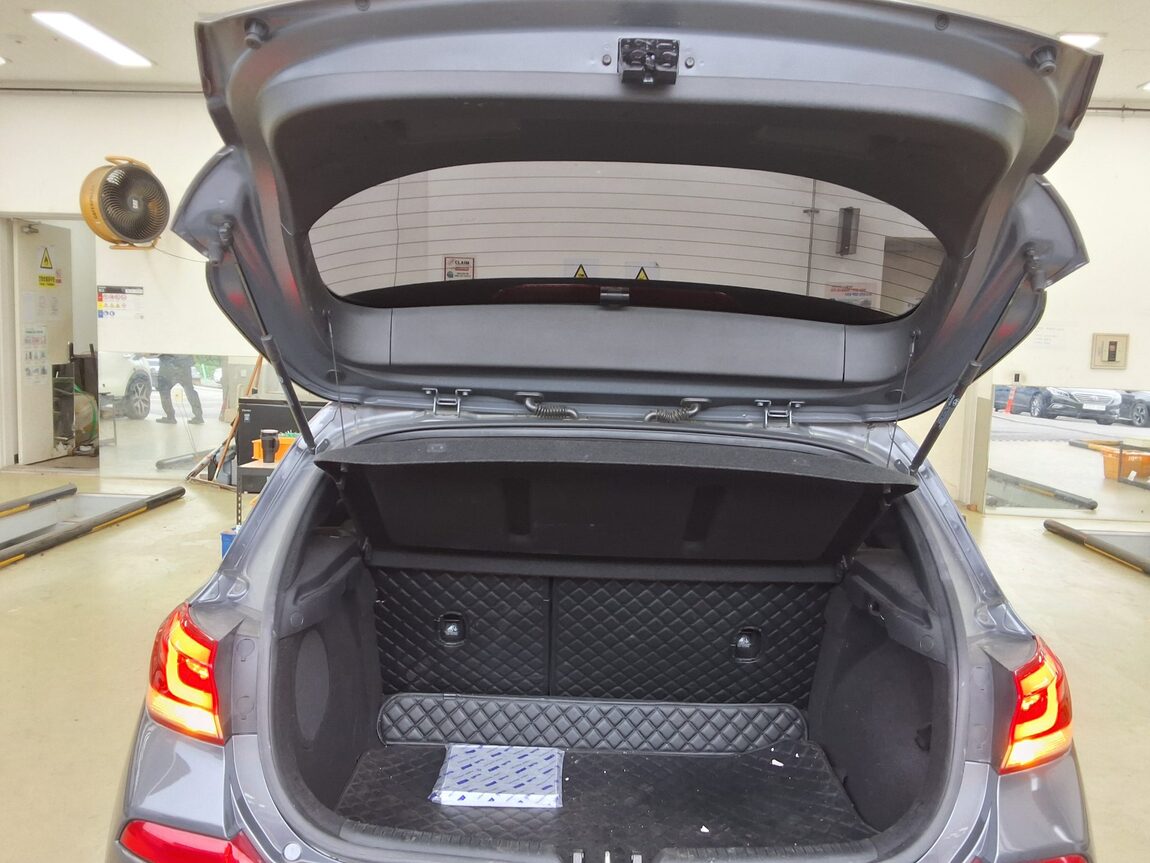 HYUNDAI i30 PD 1.6 TURBO SPORT PREMIUM 2017 - zdjęcie 15