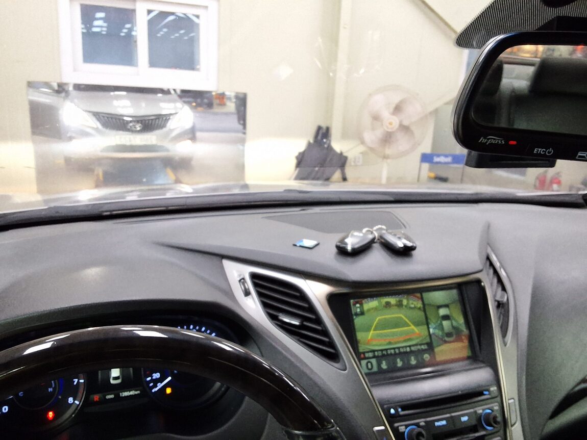 HYUNDAI GRANDEUR HG HG 300 EXCLUSIVE 2014 - zdjęcie 26